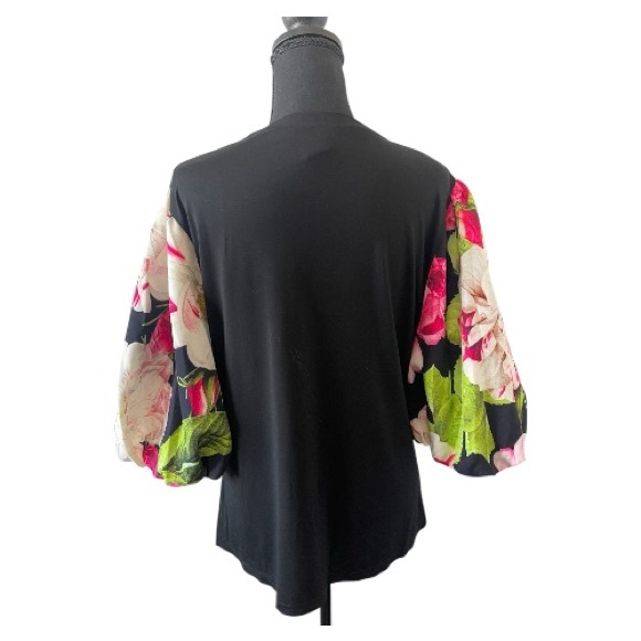 Gracia Tops - Gracia Black Top with Floral Puff Sleeves l Size 1XL l Poshmark